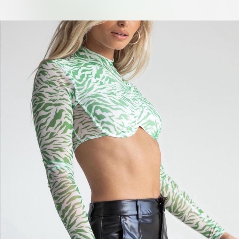 Green and White Patterned Crop Top